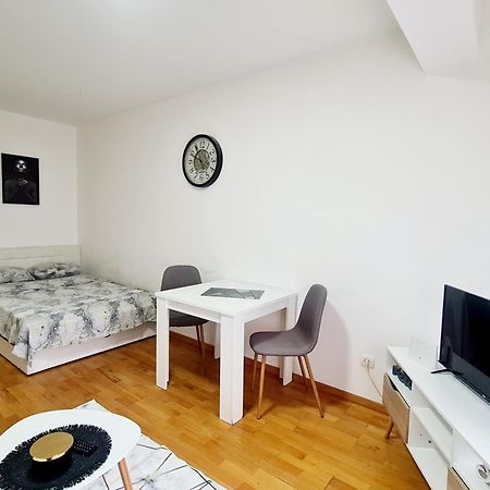 Kralj Studio Jagodina Εξωτερικό φωτογραφία